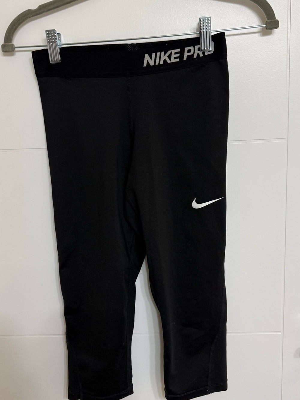 Nike Black Girls' Capri Leggings with White Swoosh